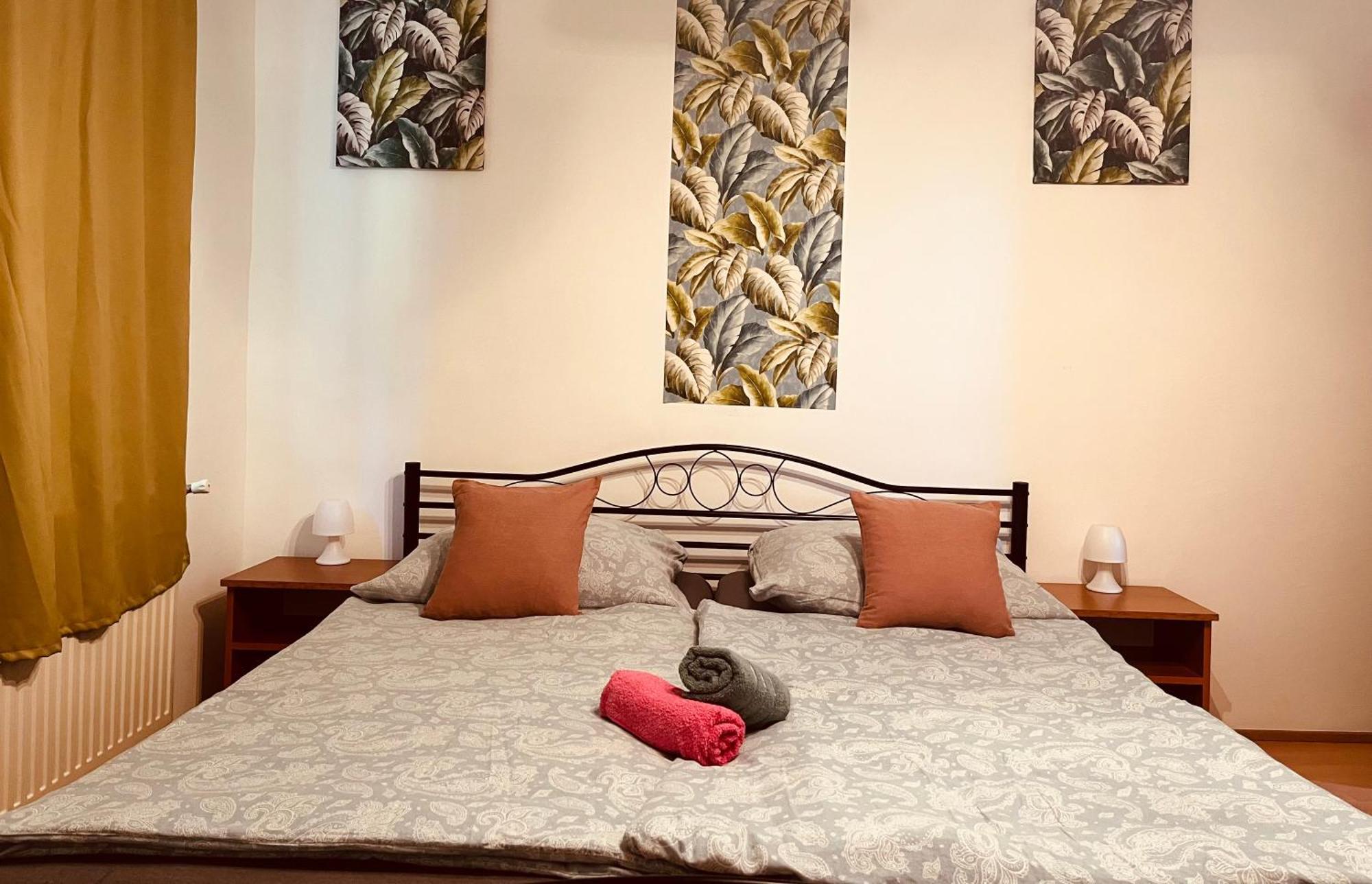 Teesz Vendeghaz Apartment Zalahashagy ภายนอก รูปภาพ